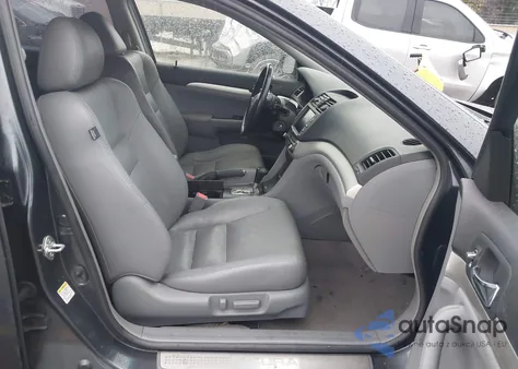 2005 Acura Tsx z USA, uszkodzony, nr VIN JH4CL96905C024141